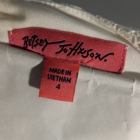 BETSEY JOHNSON - A-LINE DRESS - CREME - SIZE 4 (EUC) - Picture 3 of 3